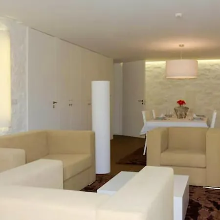 Charming In Riba De Mouro, Fireplace *