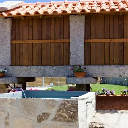 Charming In Riba De Mouro, Fireplace Riba de Mouro