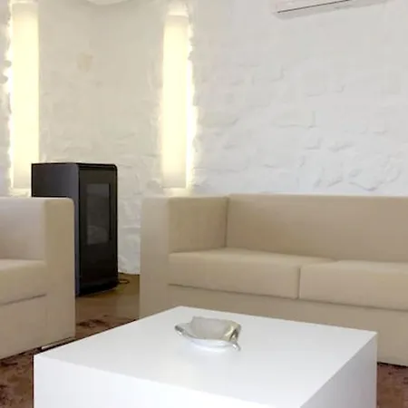 Charming In Riba De Mouro, Fireplace Riba de Mouro