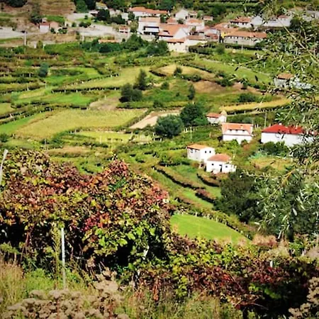 Charming In Riba De Mouro, Fireplace *