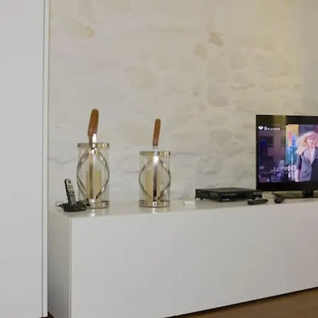 Charming In Riba De Mouro, Fireplace * Riba de Mouro