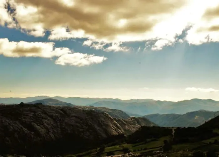 Charming In Riba De Mouro, Fireplace Feriehus